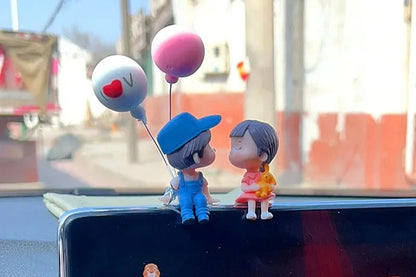 Cute Cartoon Couples Car Decoration – Romantic Figurines with Balloon Ornament for Dashboard & Auto Interior